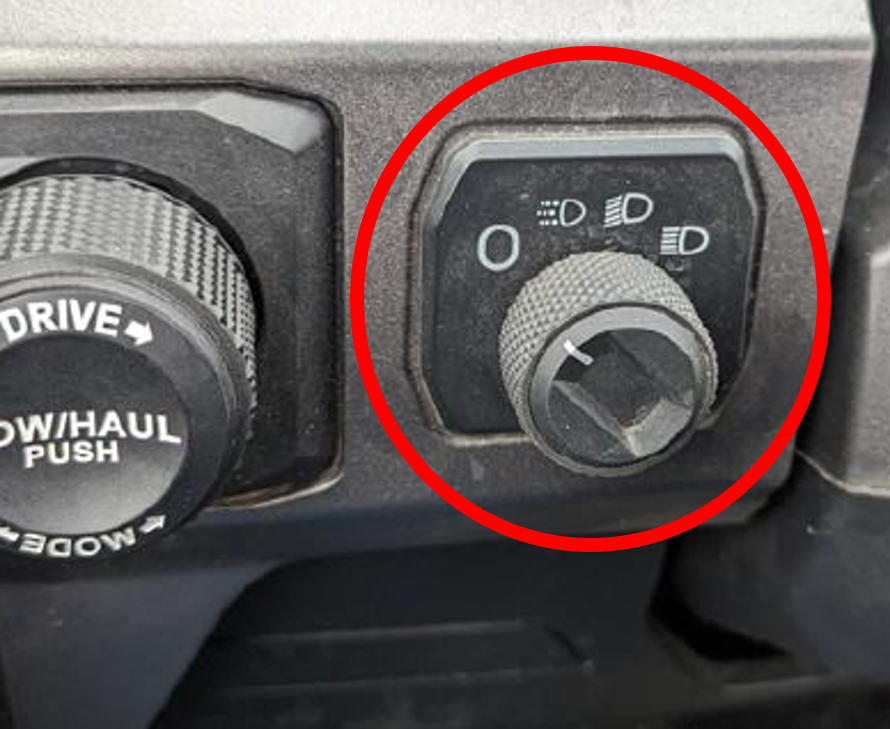 XD 1500 Headlight Knob in Blackout Mode
